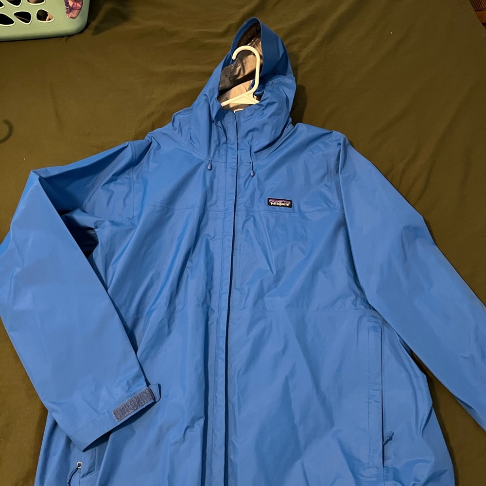Patagonia rain jacket XXL
